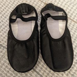 Stelle kids leather no tied ballet shoes, black size 13